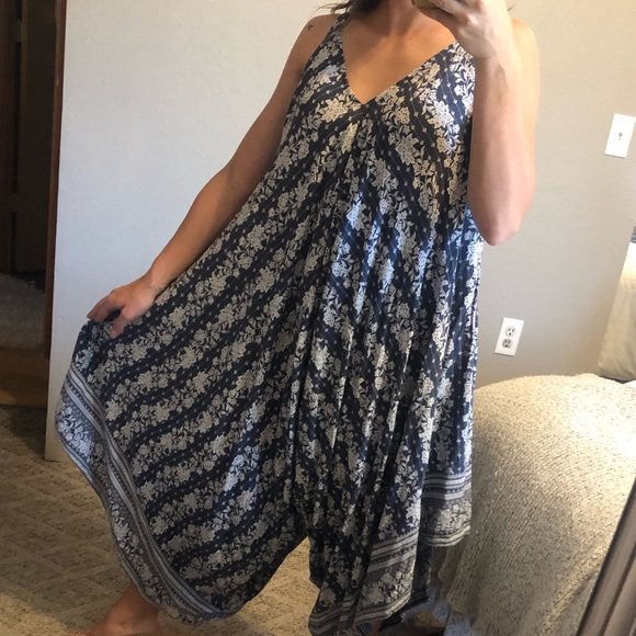 New with tags flowy jumper - Picture 4 of 4